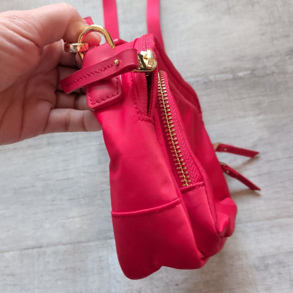 New TUMI Voyageur Persia Nylon Crossbody Bag Red Gold Hardware Carera Purse - Picture 3 of 11